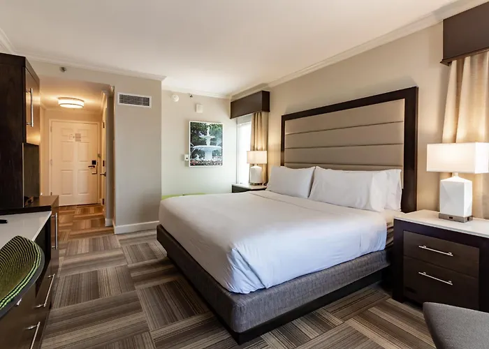 Holiday Inn Express Savannah - Historic District